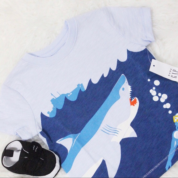 New Baby Gap Shark Wave Graphic T-shirt - Picture 3 of 6